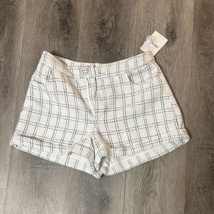 Forever 21 White Tweed High-Waist Windowpane Shorts (never been worn)